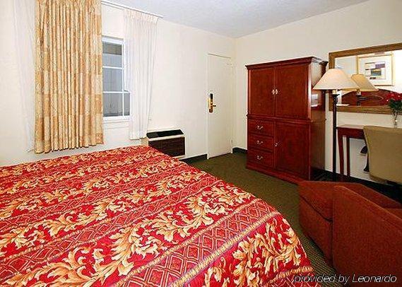 Inn At מונטיצ'לו מראה חיצוני תמונה