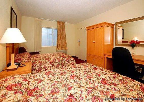 Inn At מונטיצ'לו מראה חיצוני תמונה