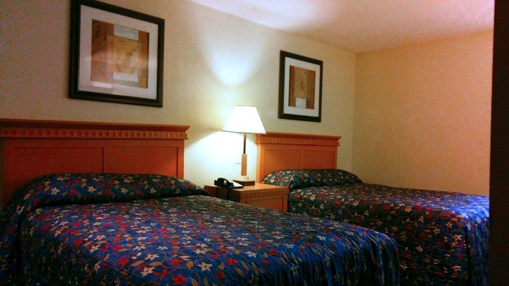 Inn At מונטיצ'לו מראה חיצוני תמונה