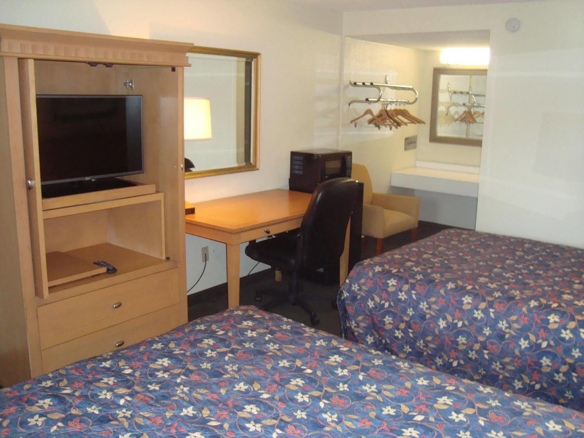 Inn At מונטיצ'לו מראה חיצוני תמונה